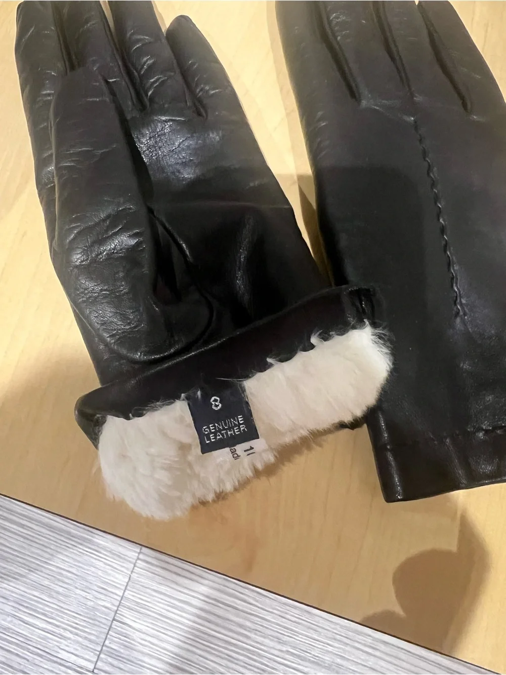 Black Leather Women's Gloves